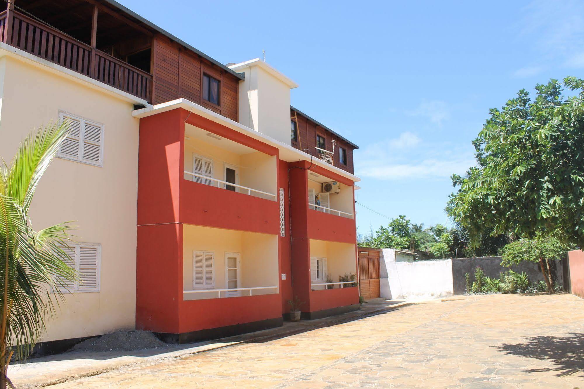 Sweet Guest House Sao Tome Bagian luar foto