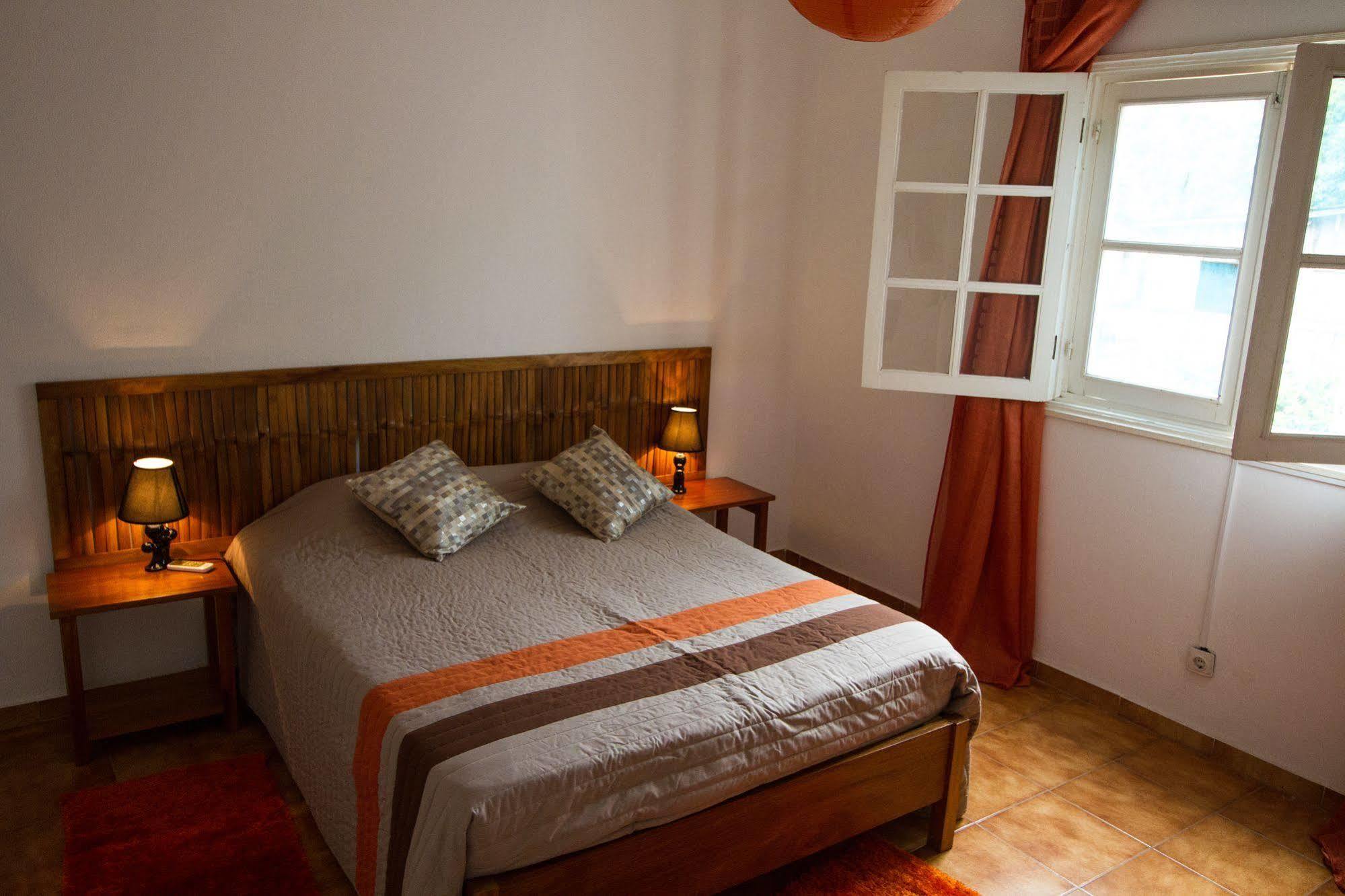 Sweet Guest House Sao Tome Bagian luar foto
